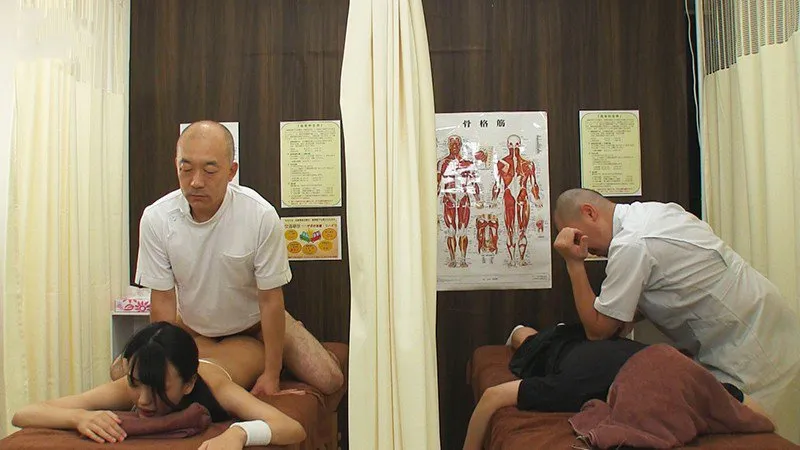 Dẫn eny đi mát-xa rồi bị trả bài cạnh bên mà không hề hay biết